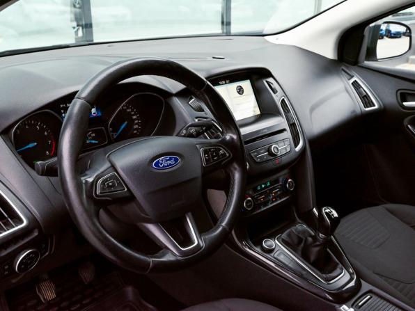 Ford Focus III Рестайлинг с пробегом 2017 года, цена 1 255 000 рублей, 129785 км, седан, Автокод Объявления