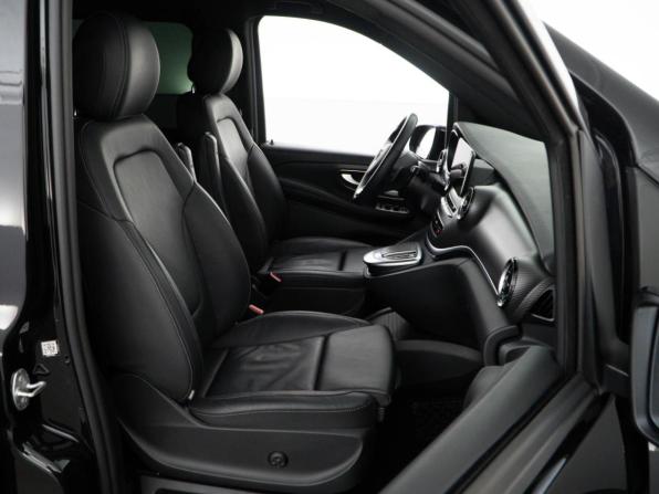 Mercedes-Benz V-Класс III (W447) Рестайлинг с пробегом 2023 года, цена 7 797 434 рубля, 15399 км, минивэн, Автокод Объявления