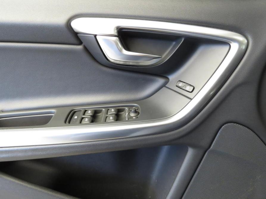 Volvo S60 II Рестайлинг Санкт-Петербург  - изображение 8