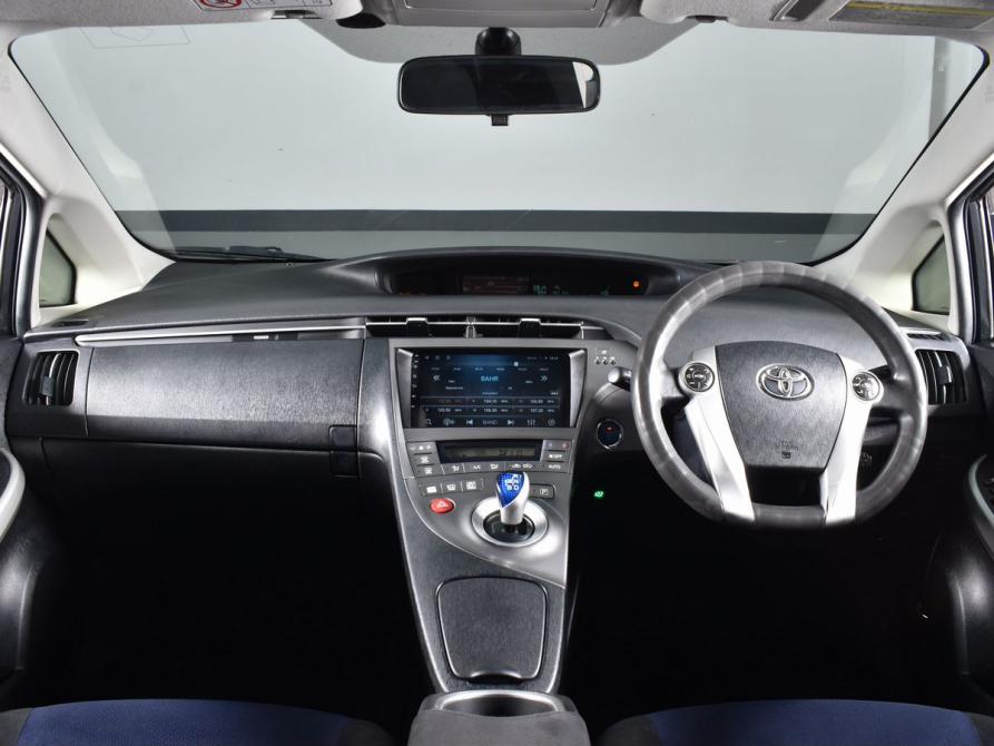 Toyota Prius III Рестайлинг (XW30) Кемерово  - изображение 7