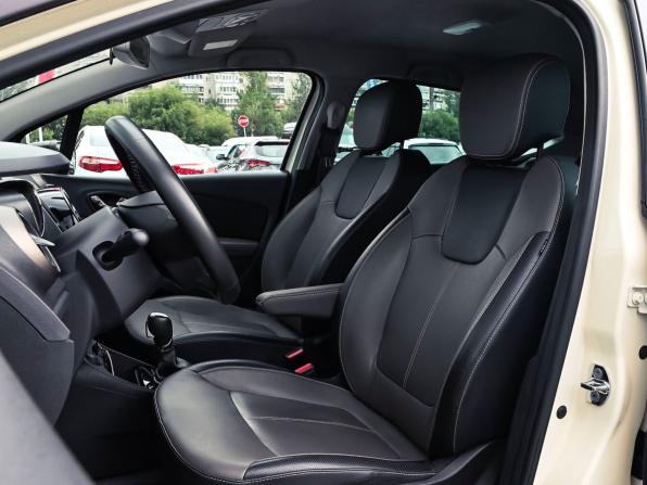 Renault Kaptur I с пробегом 2018 года, цена 1 355 000 рублей, 96000 км, внедорожник, Автокод Объявления