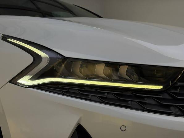 Kia K5 III с пробегом 2021 года, цена 2 490 000 рублей, 71370 км, седан, Автокод Объявления