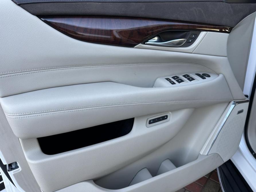Cadillac Escalade IV Санкт-Петербург  - изображение 12