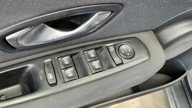 Renault Fluence I с пробегом 2010 года, цена 540 000 рублей, 211828 км, седан, Автокод Объявления