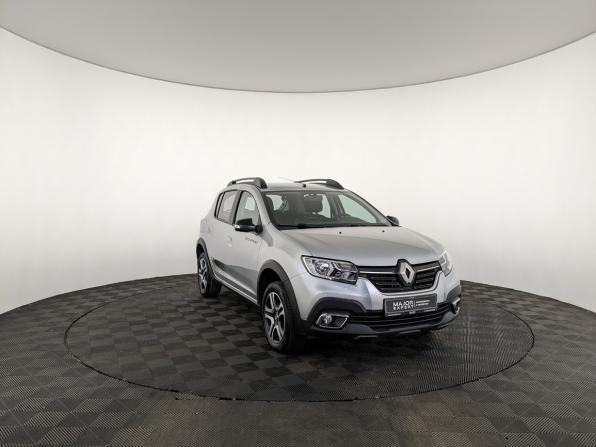 Renault Sandero II Рестайлинг с пробегом 2022 года, цена 1 470 000 рублей, 24650 км, хэтчбек, Автокод Объявления