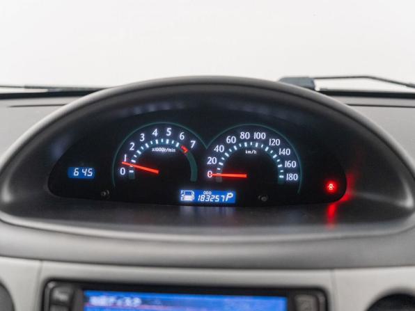 Toyota Sienta I с пробегом 2004 года, цена 600 000 рублей, 183250 км, компактвэн, Автокод Объявления