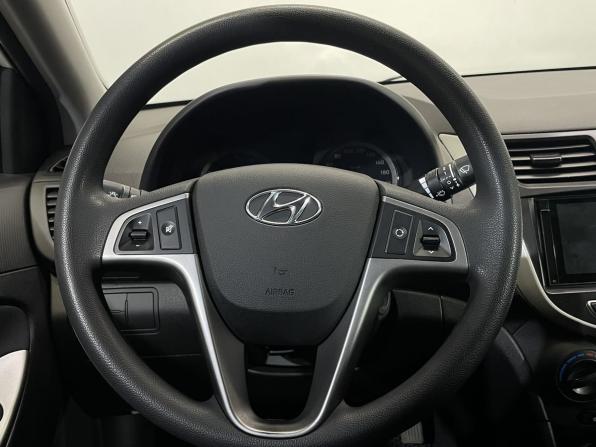 Hyundai Solaris I Рестайлинг с пробегом 2016 года, цена 1 299 000 рублей, 52816 км, седан, Автокод Объявления