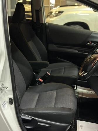 Toyota Sienta II Рестайлинг с пробегом 2020 года, цена 1 677 000 рублей, 32000 км, минивэн, Автокод Объявления