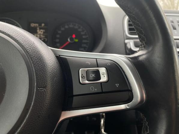 Volkswagen Polo V Рестайлинг с пробегом 2018 года, цена 1 450 000 рублей, 97779 км, седан, Автокод Объявления