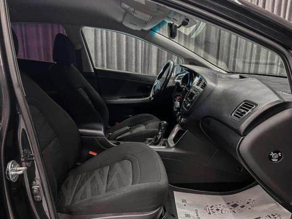 Kia Ceed II с пробегом 2012 года, цена 820 000 рублей, 222000 км, хэтчбек, Автокод Объявления