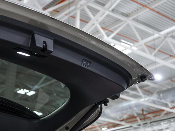 Li Auto (Lixiang) L8 I с пробегом 2022 года, цена 6 250 000 рублей, 4530 км, внедорожник, Автокод Объявления