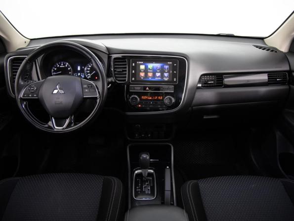 Mitsubishi Outlander III Рестайлинг 3 с пробегом 2020 года, цена 1 649 000 рублей, 202372 км, внедорожник, Автокод Объявления