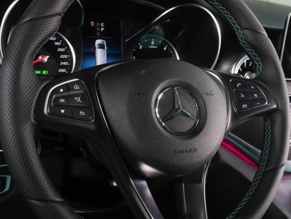 Mercedes-Benz V-Класс III (W447) Рестайлинг с пробегом 2020 года, цена 8 199 000 рублей, 48035 км, минивэн, Автокод Объявления