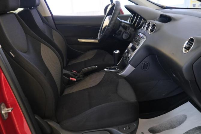 Peugeot 308 I с пробегом 2010 года, цена 599 000 рублей, 175000 км, хэтчбек, Автокод Объявления