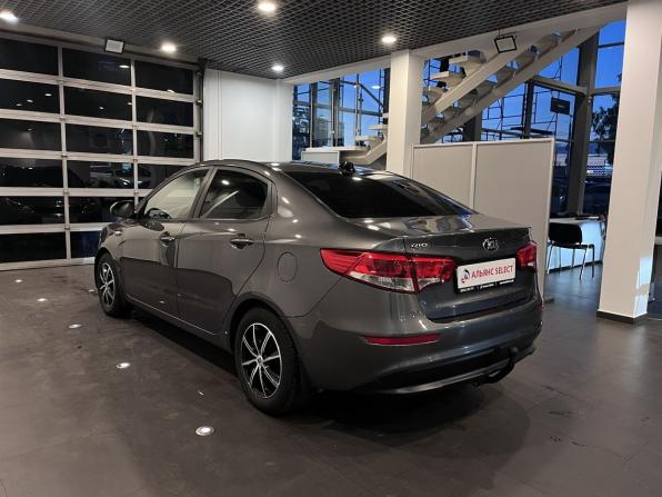 Kia Rio III Рестайлинг с пробегом 2017 года, цена 1 000 000 рублей, 194875 км, седан, Автокод Объявления