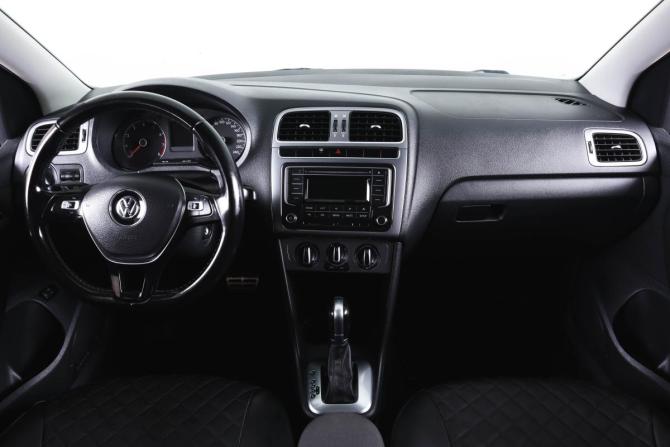 Volkswagen Polo V Рестайлинг с пробегом 2016 года, цена 949 000 рублей, 221000 км, седан, Автокод Объявления