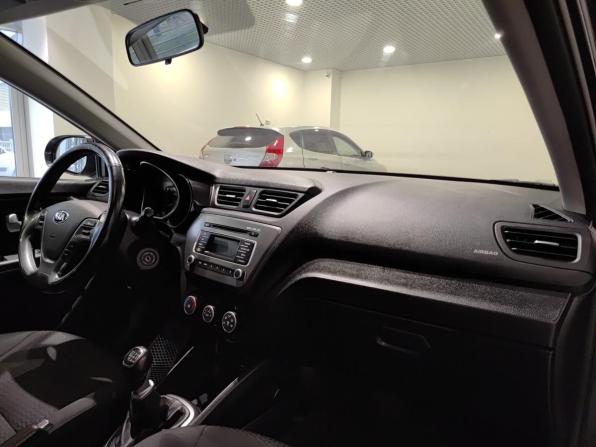 Kia Rio III Рестайлинг с пробегом 2017 года, цена 1 099 000 рублей, 135426 км, седан, Автокод Объявления