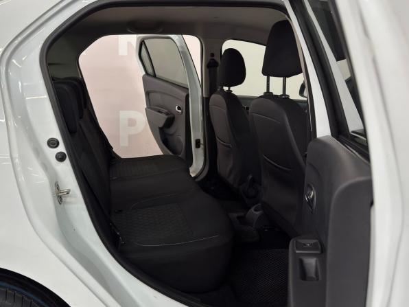 Renault Logan II с пробегом 2016 года, цена 700 000 рублей, 133457 км, седан, Автокод Объявления