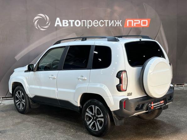 Lada (ВАЗ) Niva Travel I с пробегом 2024 года, цена 1 125 000 рублей, 44243 км, внедорожник, Автокод Объявления