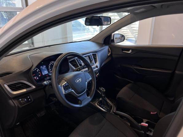 Hyundai Solaris II Рестайлинг с пробегом 2022 года, цена 1 459 400 рублей, 112591 км, седан, Автокод Объявления