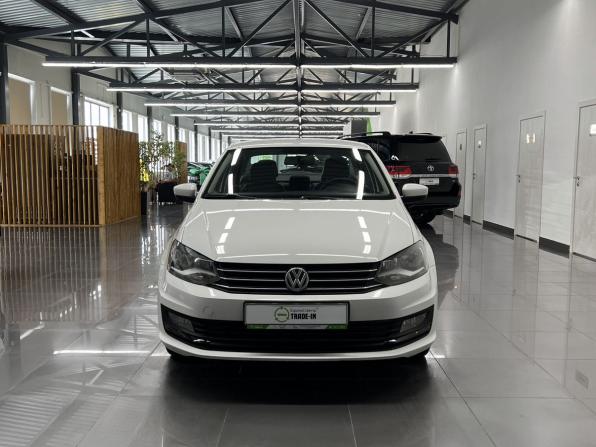 Volkswagen Polo V Рестайлинг с пробегом 2017 года, цена 1 095 000 рублей, 140873 км, седан, Автокод Объявления