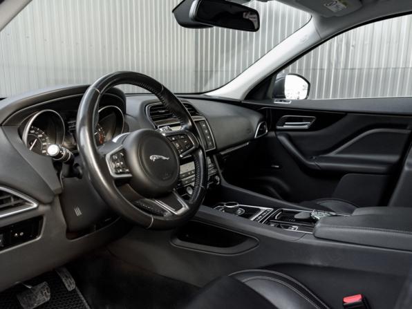 Jaguar F-Pace I с пробегом 2017 года, цена 2 950 000 рублей, 142797 км, внедорожник, Автокод Объявления