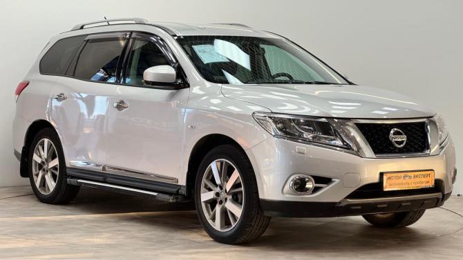 Nissan Pathfinder IV с пробегом 2015 года, цена 1 650 000 рублей, 151034 км, внедорожник, Автокод Объявления