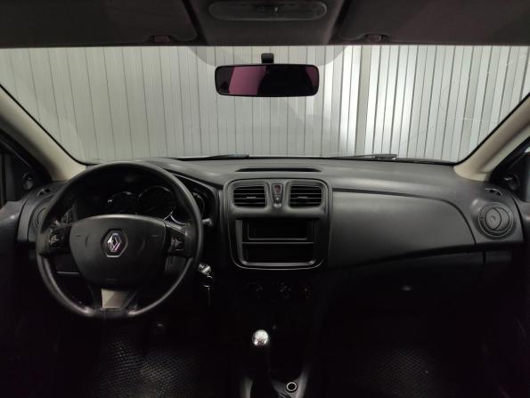 Renault Logan II с пробегом 2017 года, цена 395 000 рублей, 181444 км, седан, Автокод Объявления
