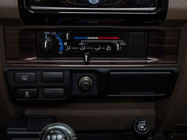 Toyota Land Cruiser 70 Series Рестайлинг 1 с пробегом 2021 года, цена 6 799 000 рублей, 12621 км, внедорожник, Автокод Объявления