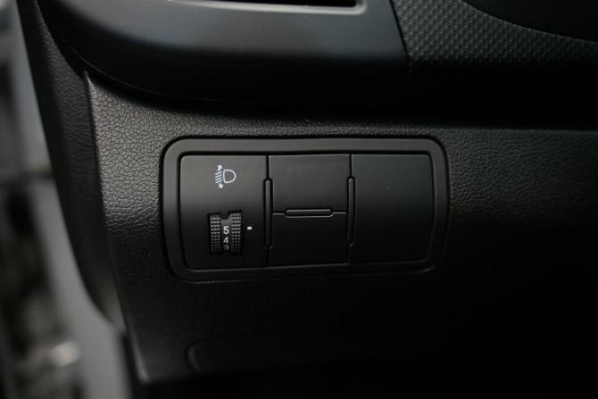Hyundai Solaris I Рестайлинг с пробегом 2015 года, цена 1 080 000 рублей, 204000 км, хэтчбек, Автокод Объявления