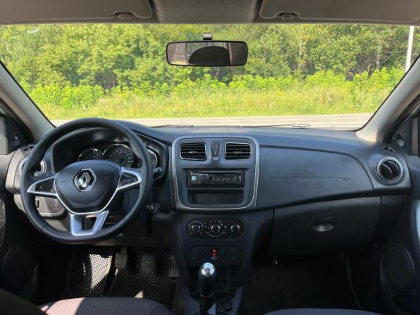Renault Logan II Рестайлинг с пробегом 2019 года, цена 679 000 рублей, 123000 км, седан, Автокод Объявления