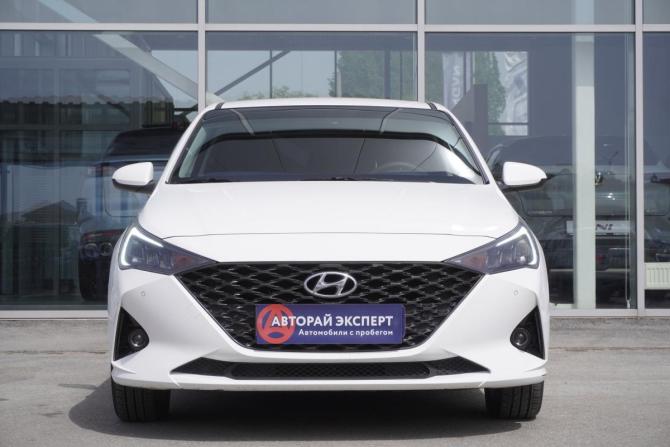 Hyundai Solaris II Рестайлинг с пробегом 2021 года, цена 1 667 000 рублей, 99567 км, седан, Автокод Объявления