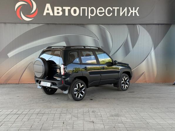 Lada (ВАЗ) Niva Travel I Рестайлинг с пробегом 2026 года, цена 1 800 000 рублей, 5 км, внедорожник, Автокод Объявления