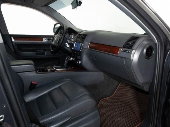 Volkswagen Touareg I Рестайлинг с пробегом 2007 года, цена 898 000 рублей, 237278 км, внедорожник, Автокод Объявления