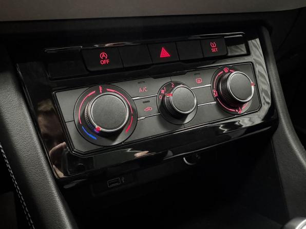 Jetta VS5 I Рестайлинг с пробегом 2023 года, цена 2 450 000 рублей, 430 км, внедорожник, Автокод Объявления