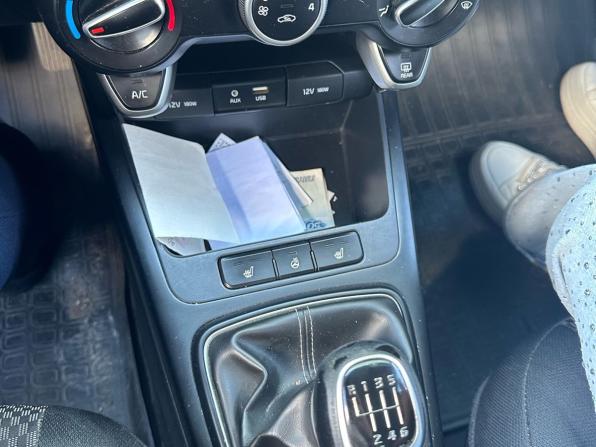 Kia Rio IV с пробегом 2019 года, цена 1 370 000 рублей, 139837 км, седан, Автокод Объявления