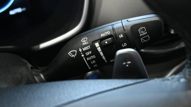 Hyundai Santa Fe IV Рестайлинг с пробегом 2023 года, цена 4 310 000 рублей, 46782 км, внедорожник, Автокод Объявления