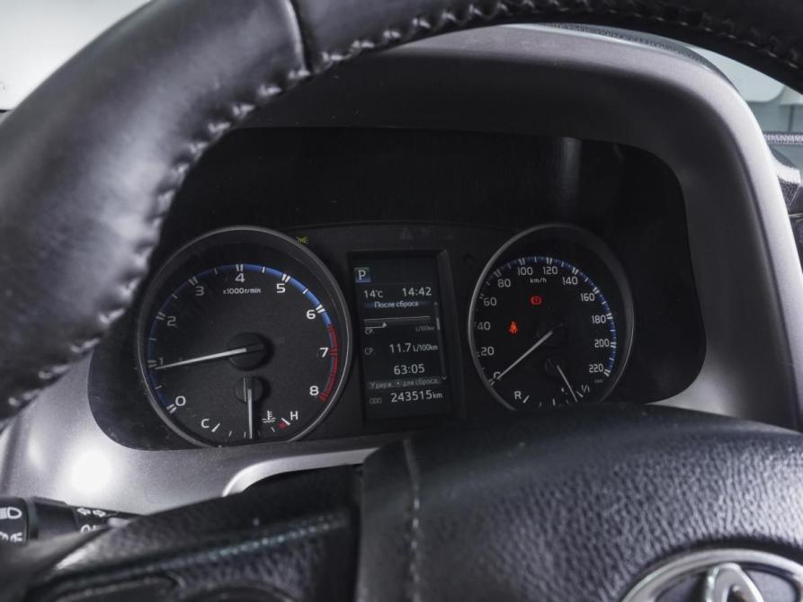 Toyota RAV4 IV (XA40) Рестайлинг Ростов-на-Дону  - изображение 19