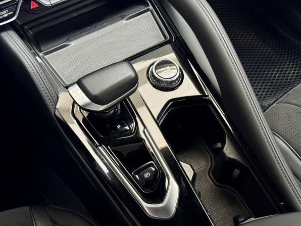 Geely Monjaro I с пробегом 2024 года, цена 3 350 000 рублей, 39991 км, внедорожник, Автокод Объявления
