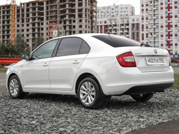 Skoda Rapid I Рестайлинг с пробегом 2019 года, цена 1 469 000 рублей, 115926 км, лифтбек, Автокод Объявления