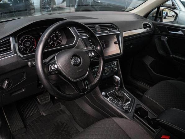 Volkswagen Tiguan II с пробегом 2018 года, цена 1 998 000 рублей, 181667 км, внедорожник, Автокод Объявления