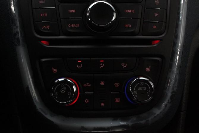 Opel Mokka I с пробегом 2014 года, цена 1 160 000 рублей, 159070 км, внедорожник, Автокод Объявления