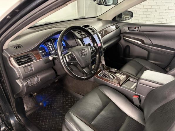 Toyota Camry VII (XV50) Рестайлинг с пробегом 2016 года, цена 2 190 000 рублей, 184488 км, седан, Автокод Объявления