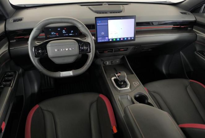 JETOUR DASHING I с пробегом 2023 года, цена 1 885 000 рублей, 31379 км, внедорожник, Автокод Объявления