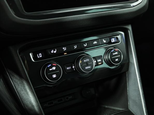 Volkswagen Tiguan II с пробегом 2018 года, цена 2 449 700 рублей, 154564 км, внедорожник, Автокод Объявления