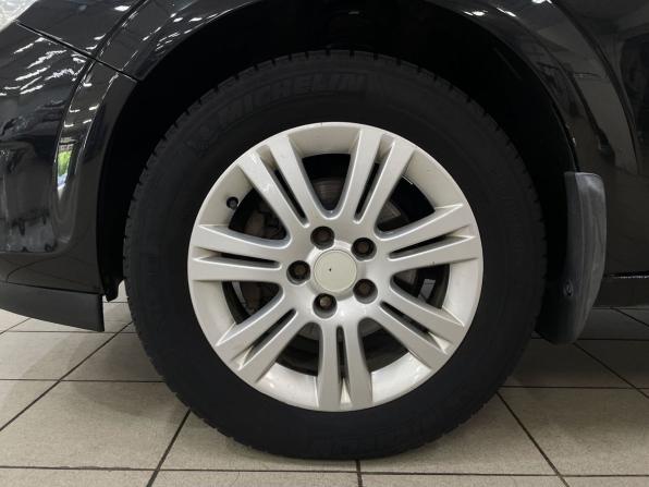 Opel Astra H Рестайлинг с пробегом 2012 года, цена 650 000 рублей, 214821 км, седан, Автокод Объявления