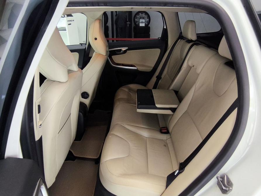 Volvo XC60 I Рестайлинг Москва  - изображение 24