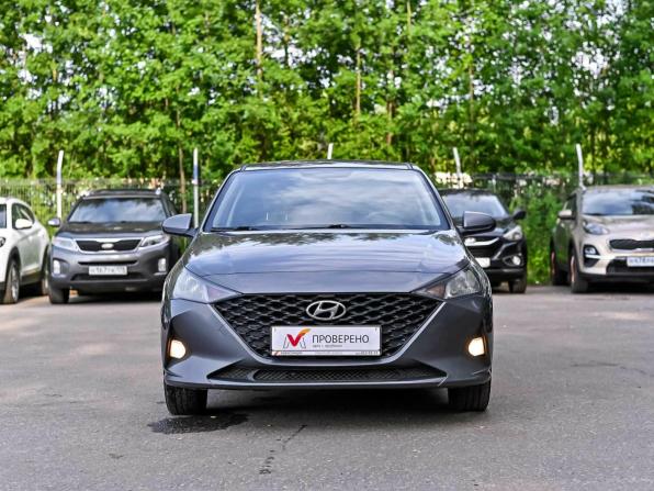 Hyundai Solaris II Рестайлинг с пробегом 2021 года, цена 1 500 000 рублей, 104570 км, седан, Автокод Объявления