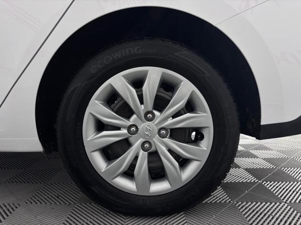 Hyundai Solaris II Рестайлинг с пробегом 2021 года, цена 1 469 000 рублей, 97271 км, седан, Автокод Объявления