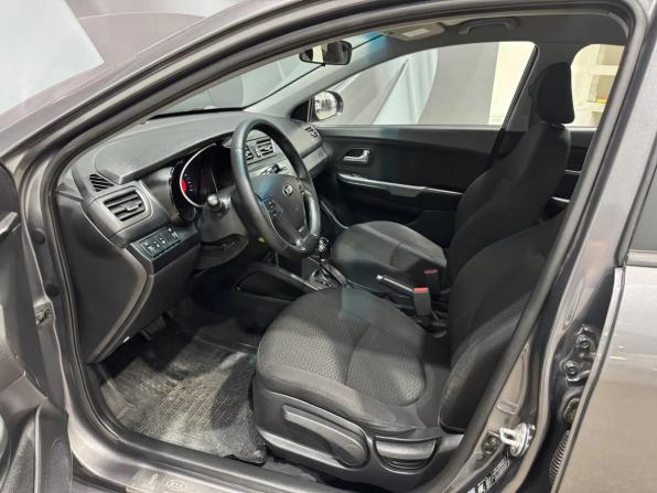 Kia Rio III Рестайлинг с пробегом 2017 года, цена 920 000 рублей, 205000 км, седан, Автокод Объявления